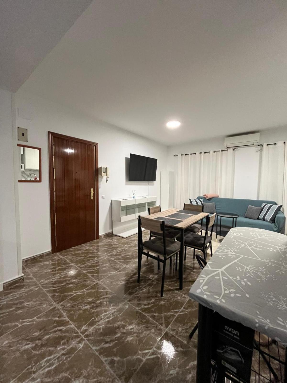 Appartamento Apartamento Mercurio- Barajas 1B Madrid Esterno foto